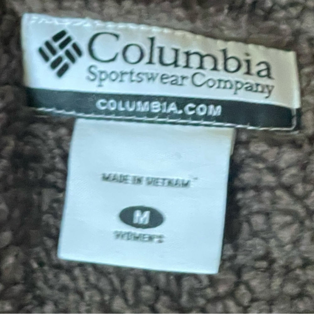 Columbia Red Quilted Sherpa Lined Vest Size Medium - Picture 13 of 15